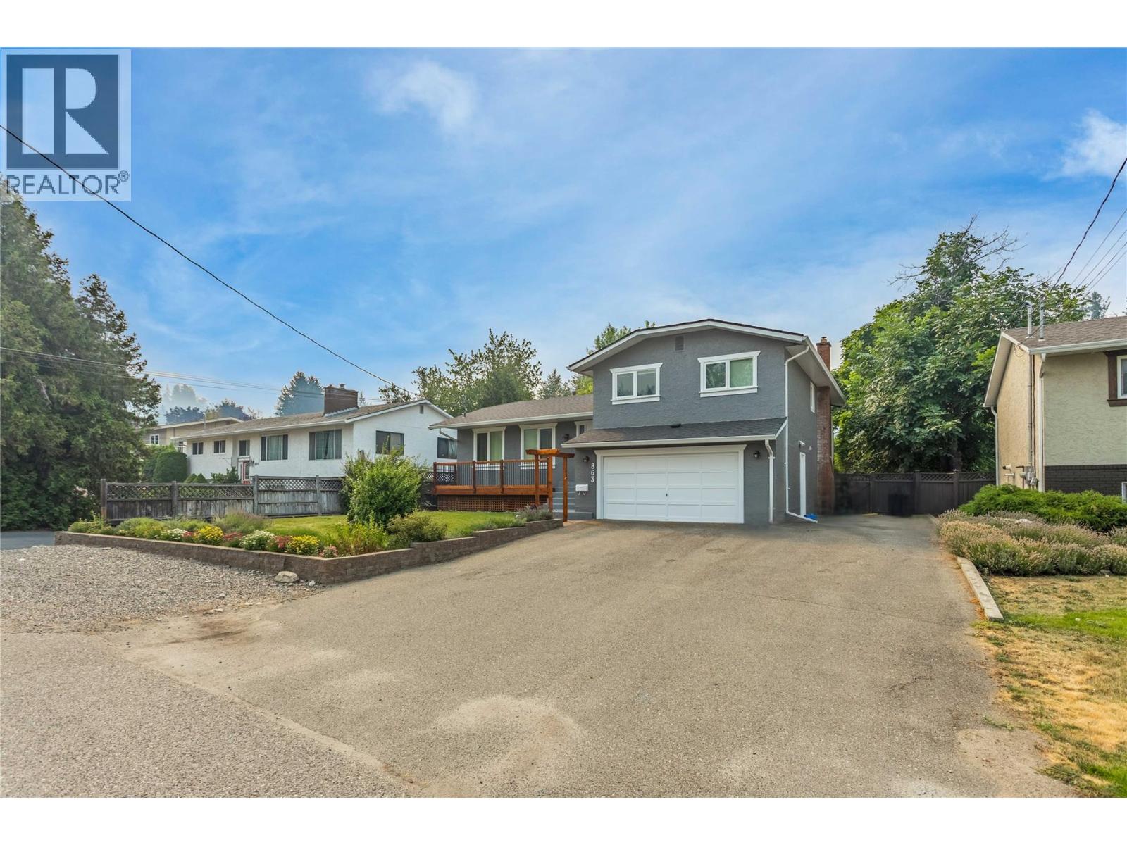 863 Hammer Avenue, Kelowna
