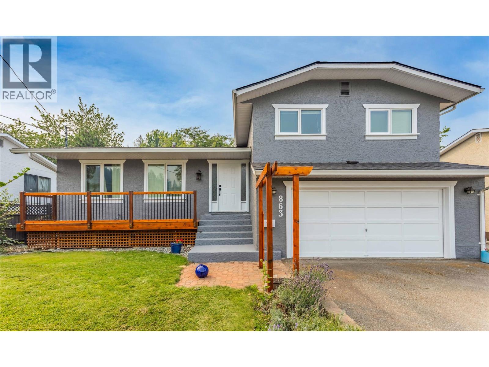 863 Hammer Avenue, Kelowna