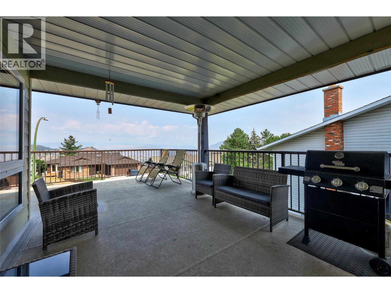 975 Huntleigh Crescent - 16
