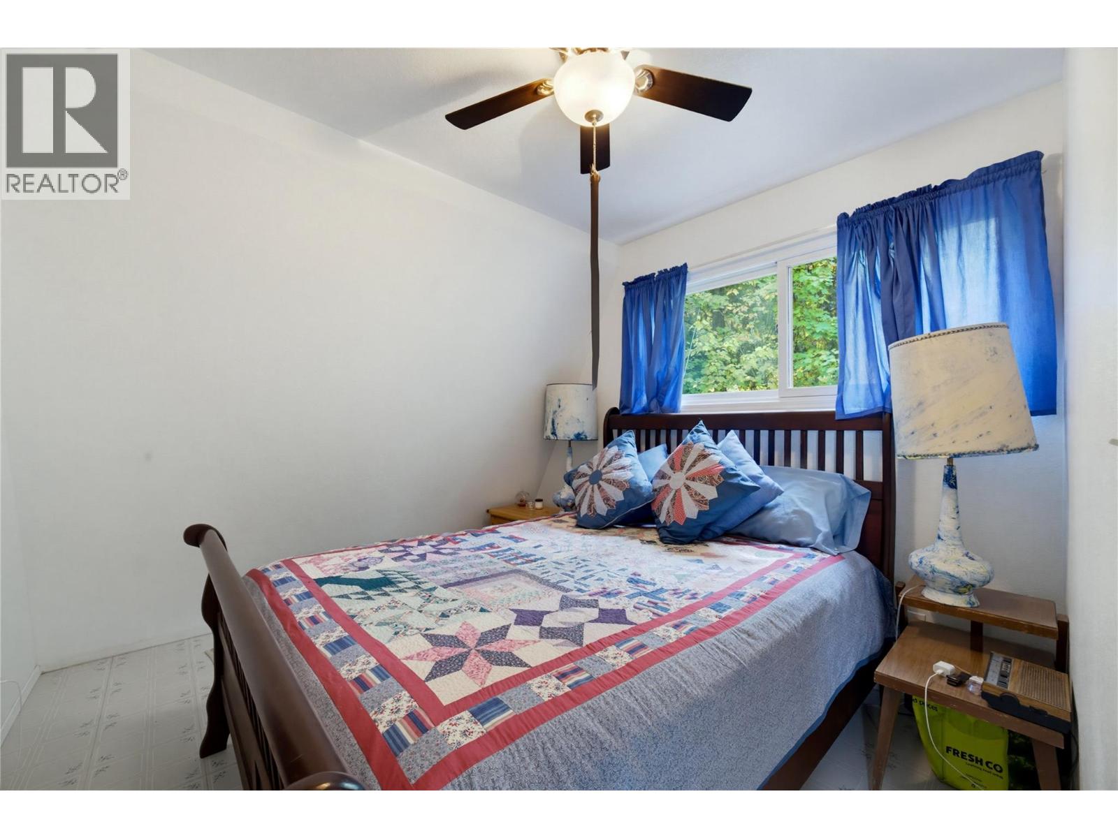 1810 Archibald Road - 13