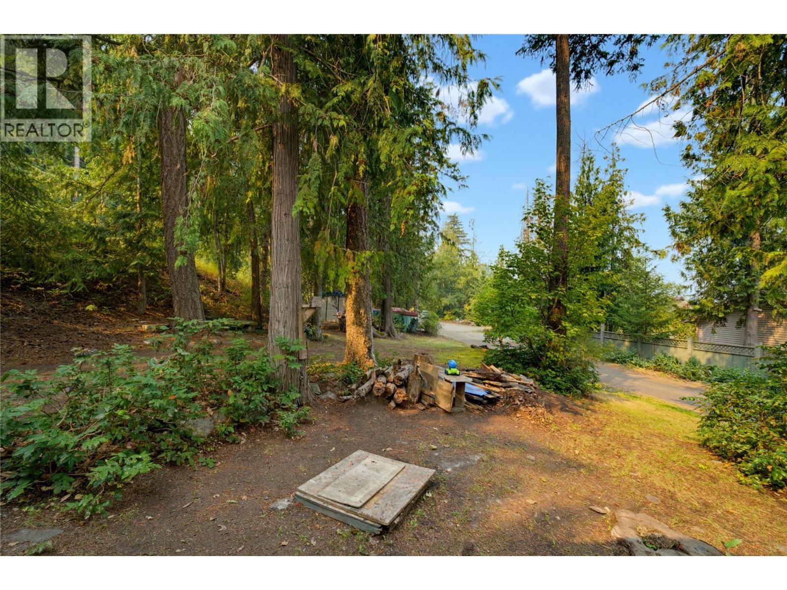 1810 Archibald Road - 53