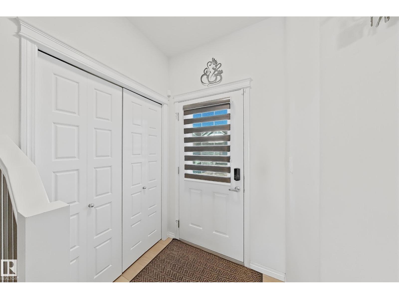 1231 WATT DR SW, Walker, Edmonton photo 3