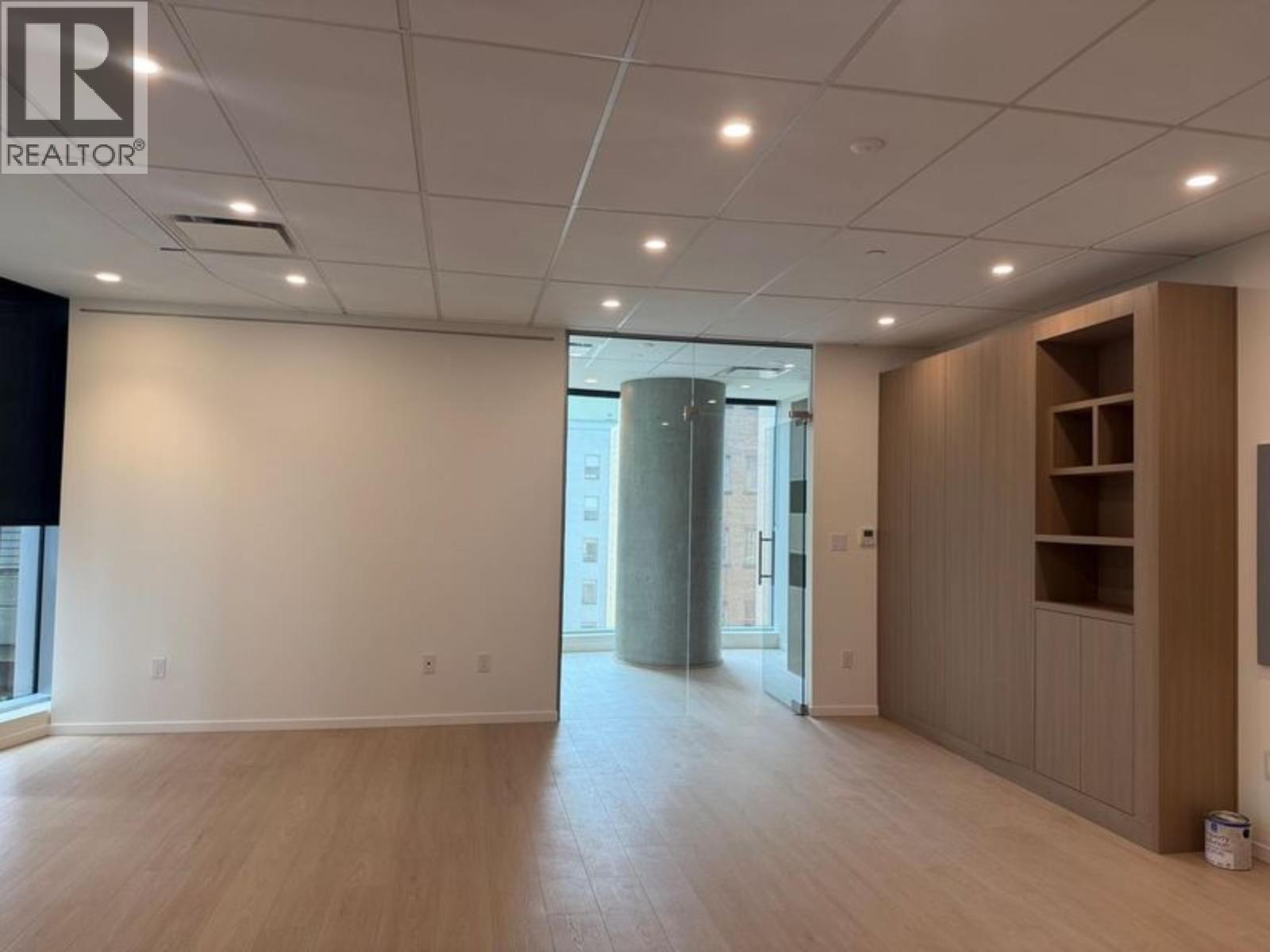 1130 320 GRANVILLE STREET