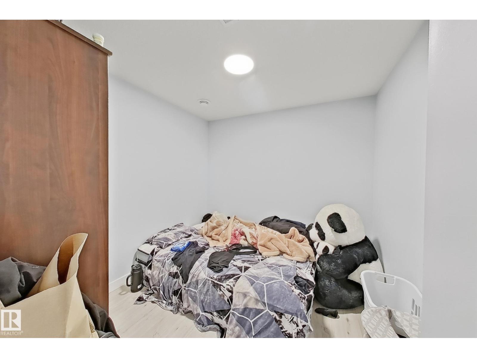 1231 WATT DR SW - 33