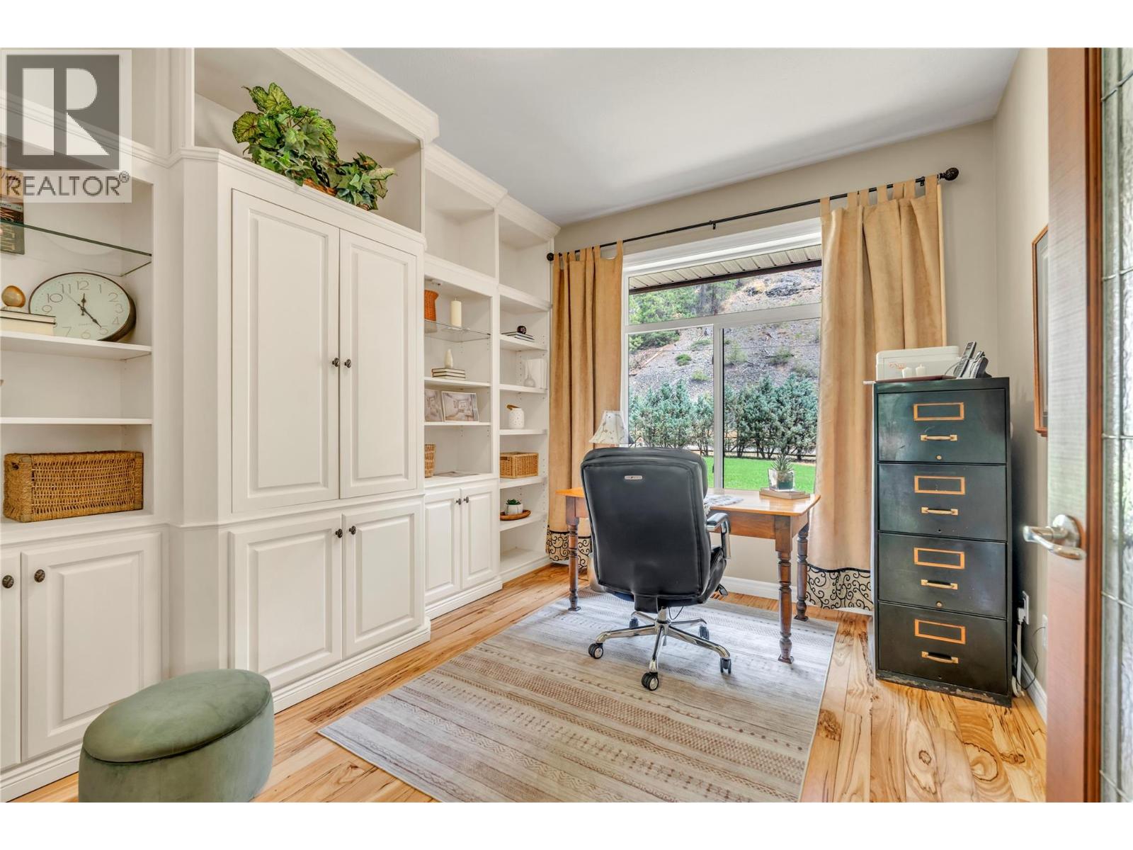1084 Seven Mile Road - Image 13