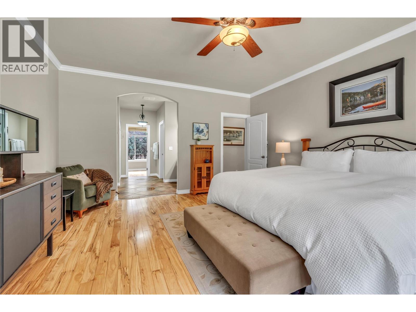 1084 Seven Mile Road - 41