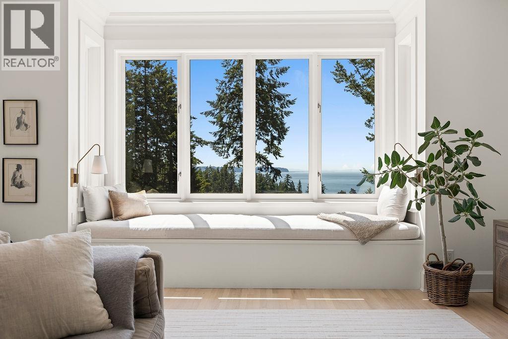 6180 CANDIA PLACE, West Vancouver