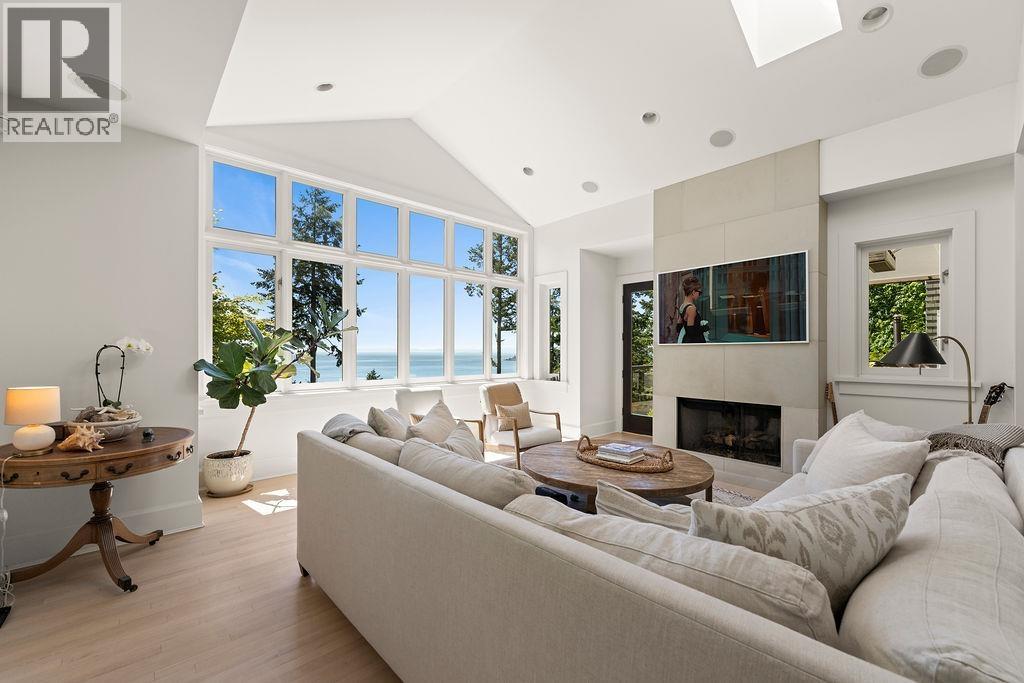 6180 CANDIA PLACE, West Vancouver