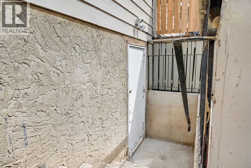 304 Beddington Circle Northeast - Photo 6