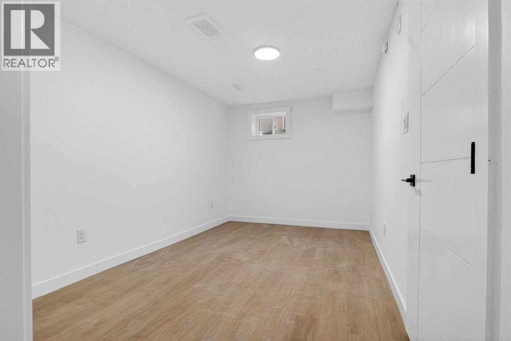 304 Beddington Circle Northeast - Photo 42