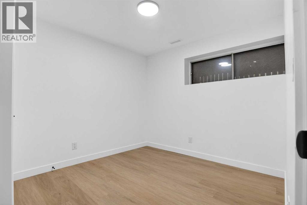 304 Beddington Circle Northeast - Photo 29