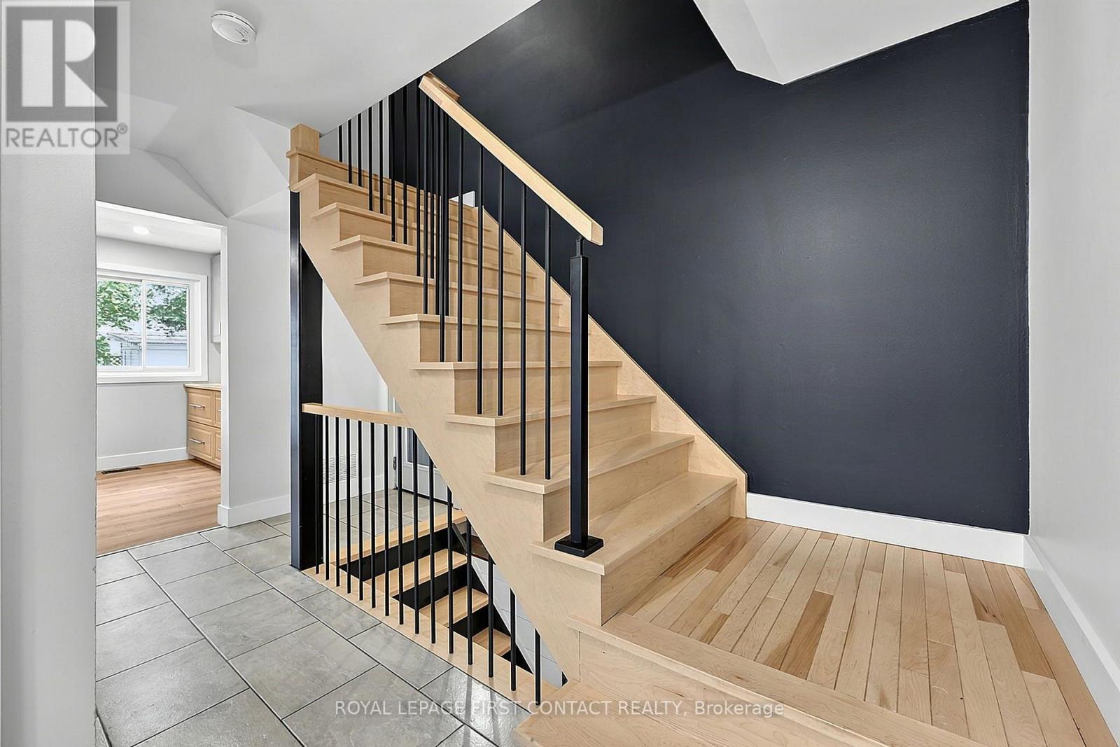 12 DAVIES CRESCENT - Image 18