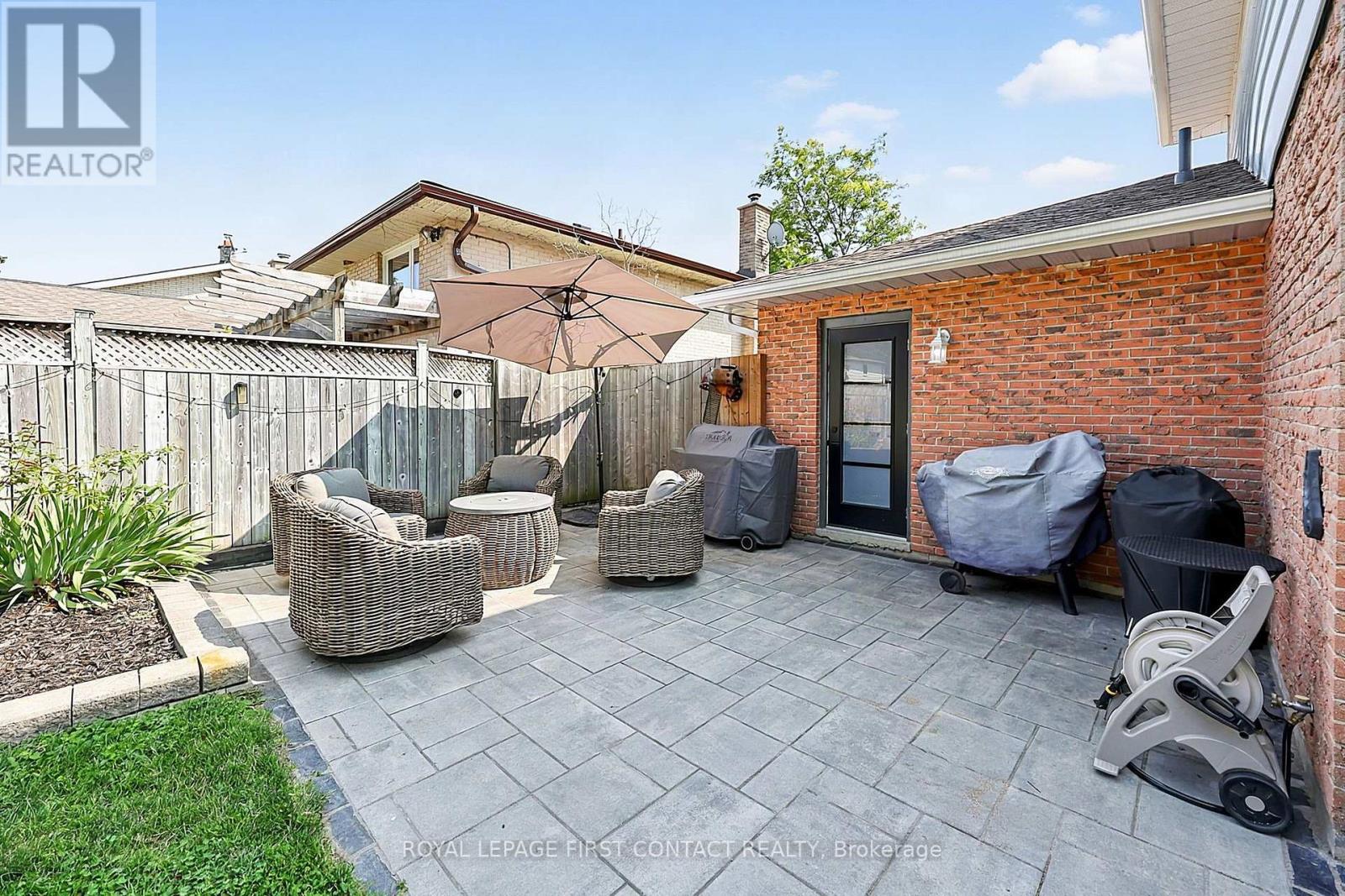 12 DAVIES CRESCENT - Image 35