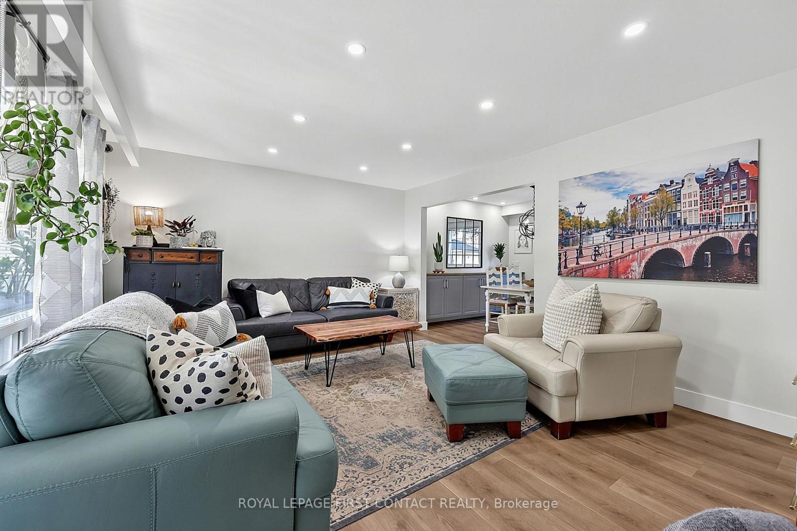 12 DAVIES CRESCENT - Image 9