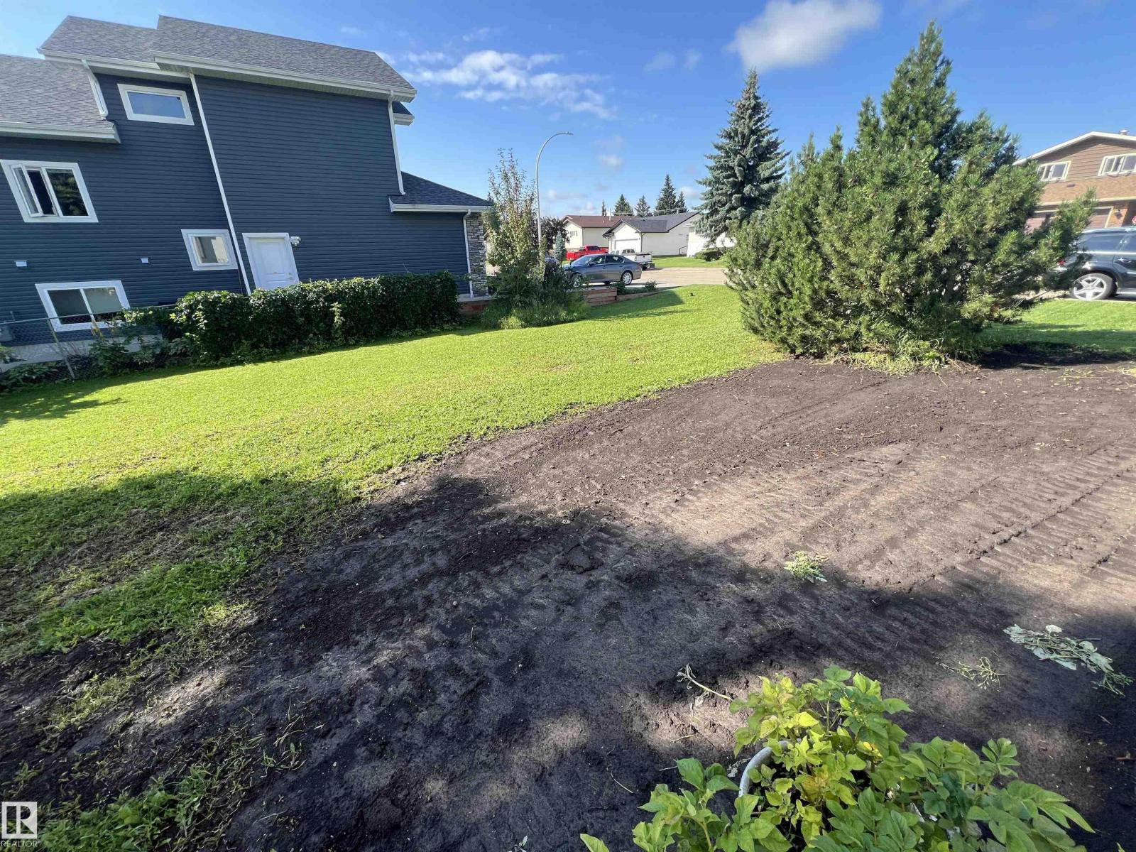 5405 47 Street - Photo 7