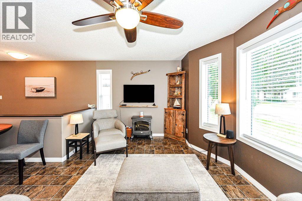 5113 52 Street - Image 5