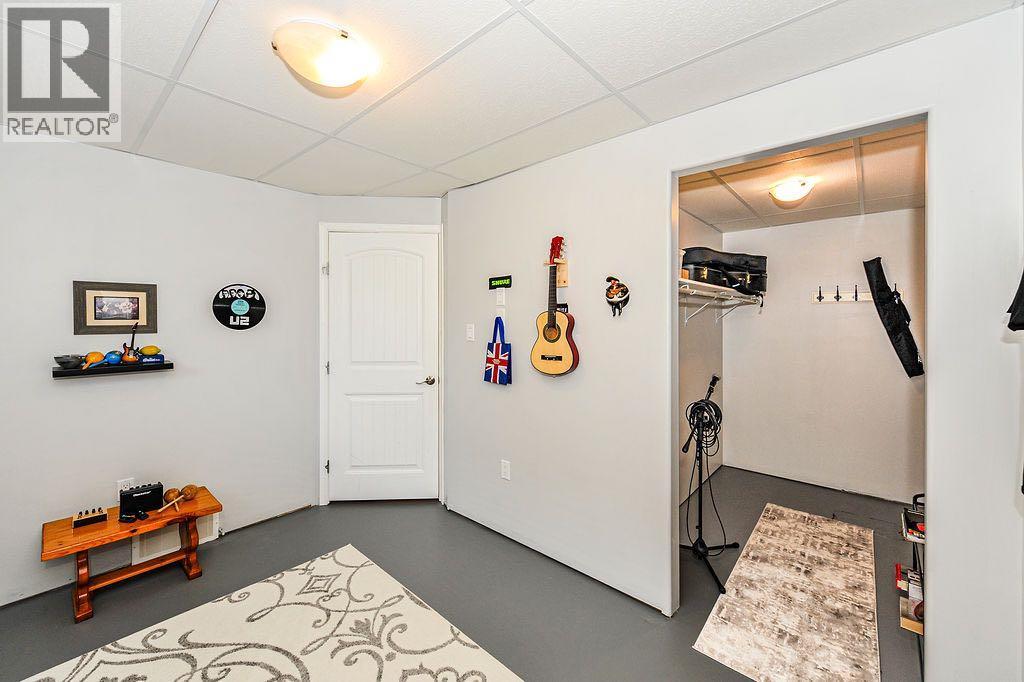 5113 52 Street - Image 30