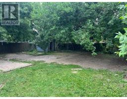 35 Luverne Avenue, Toronto, ON M3H1R7 Photo 24