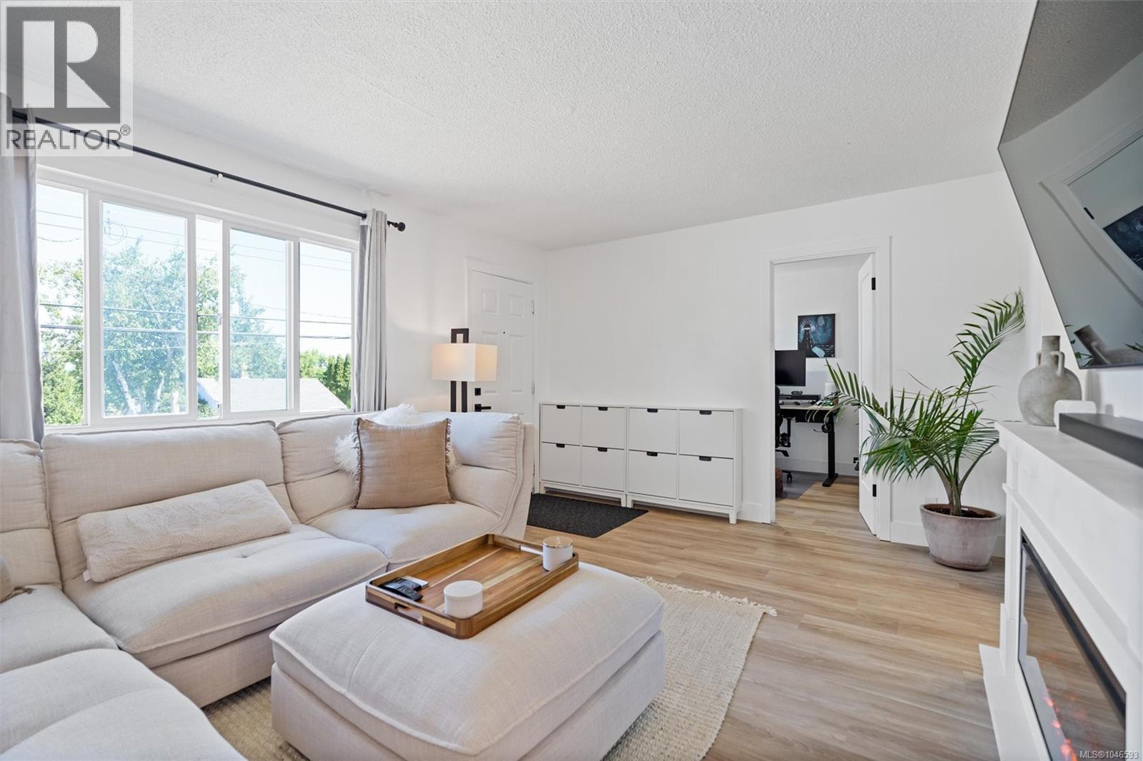 1143 Lockley Rd - 1