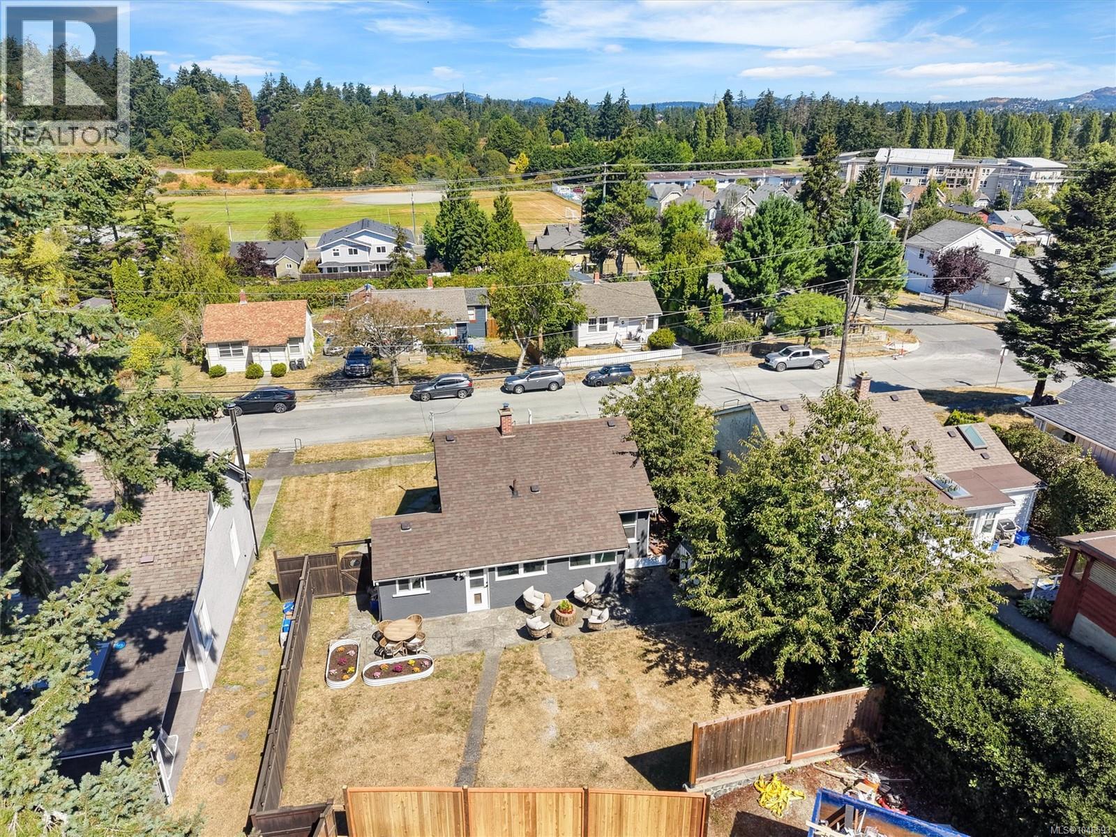 1143 Lockley Rd - Image 32