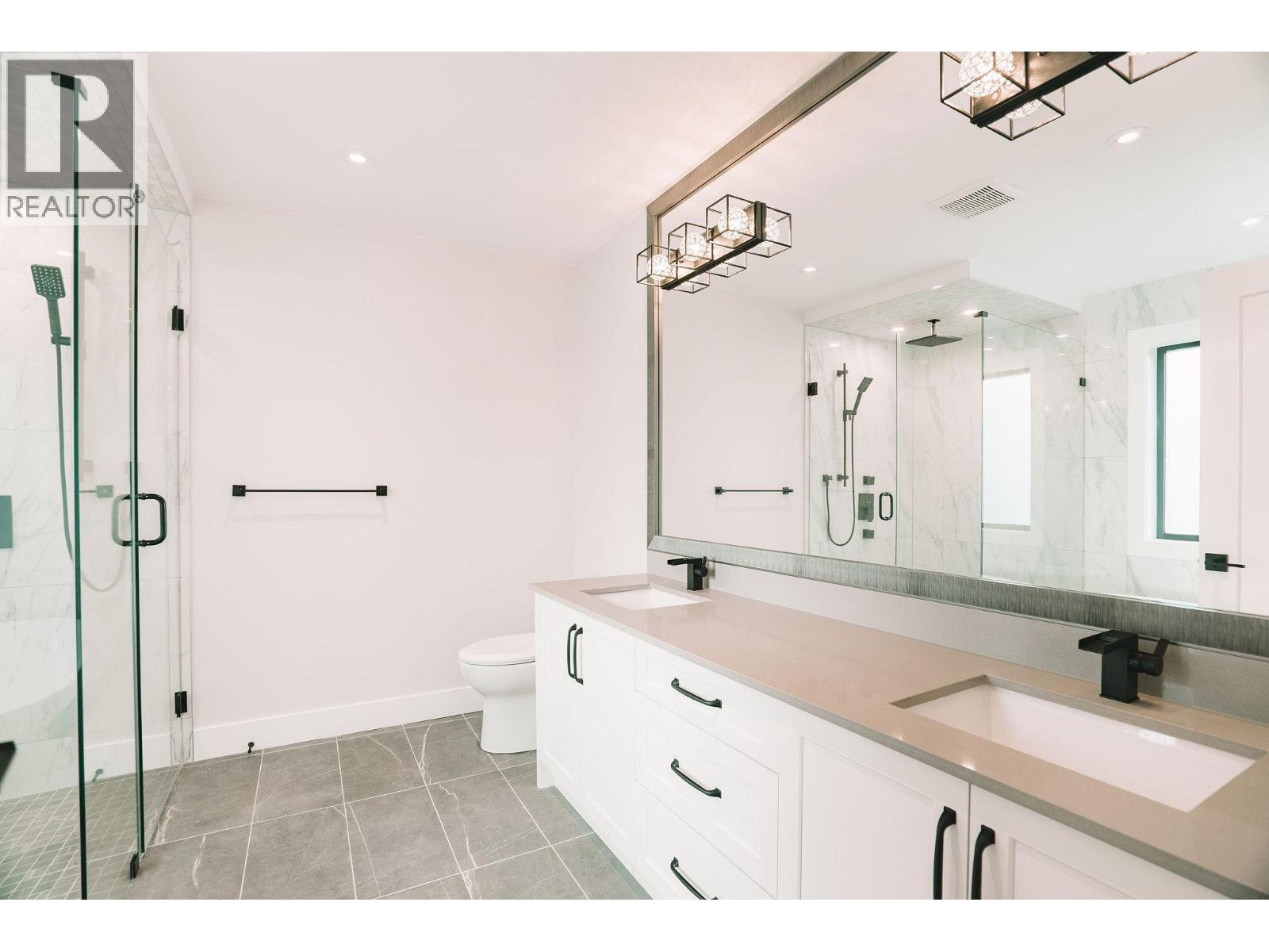 306 EIGHTH AVENUE, New Westminster