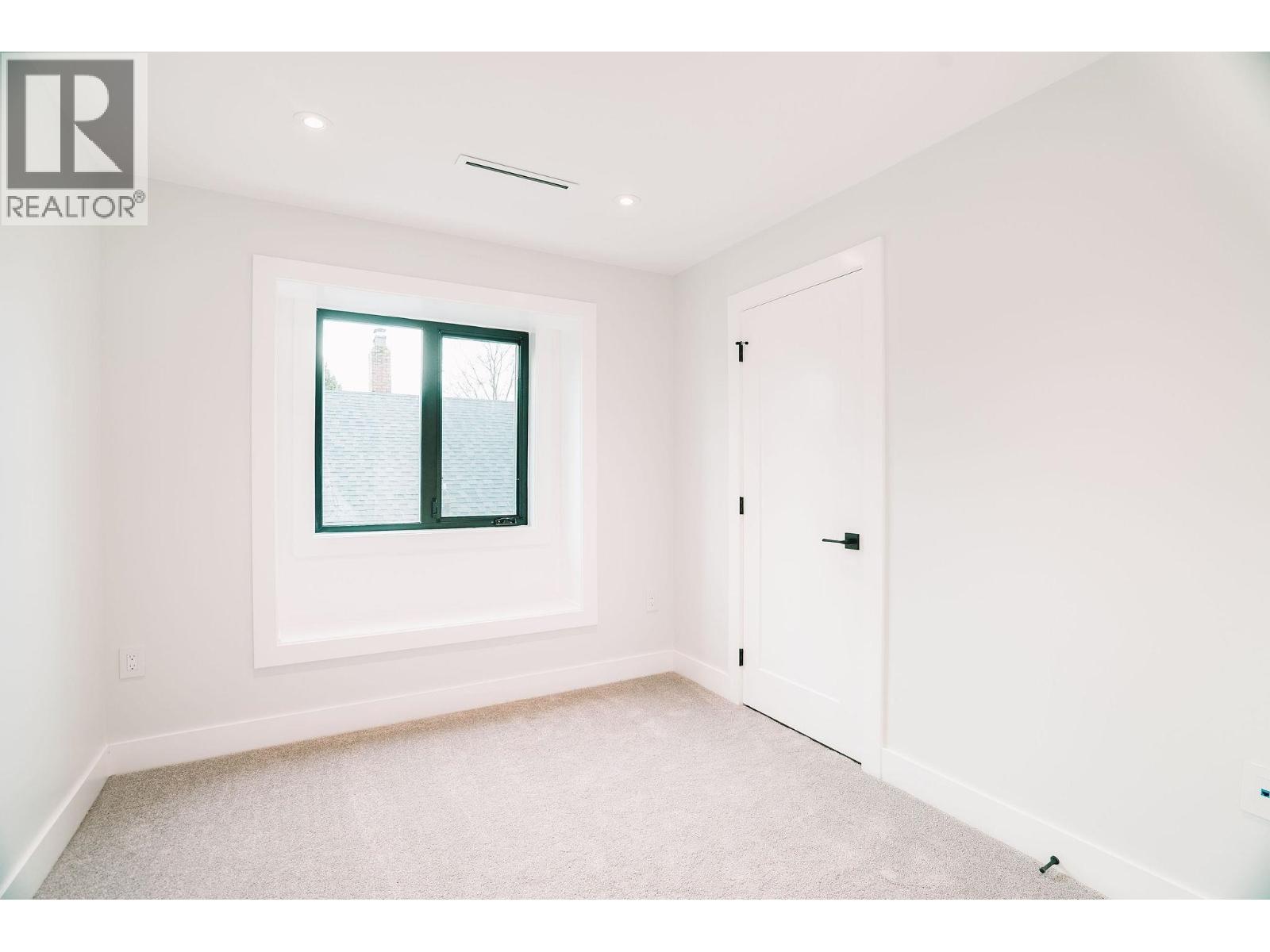 306 EIGHTH AVENUE, New Westminster