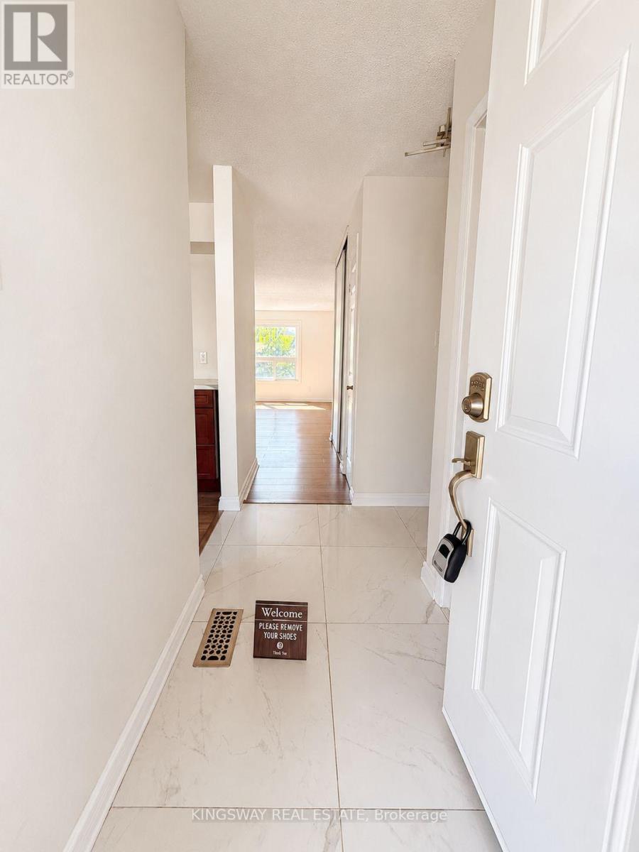 ##15 450 Pond Mills Road, London South (South T), Ontario, N5Z4X2, London South (South T), Ontario — photo 5 of 5