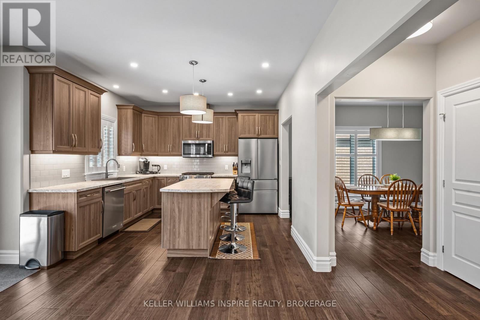 266 PAULINE TOM AVENUE - 11