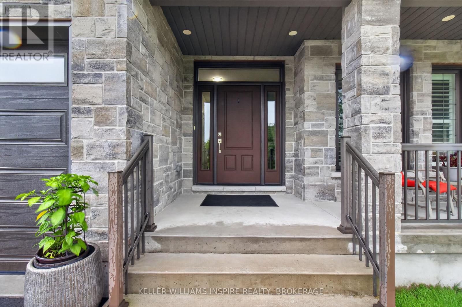 266 PAULINE TOM AVENUE - 2