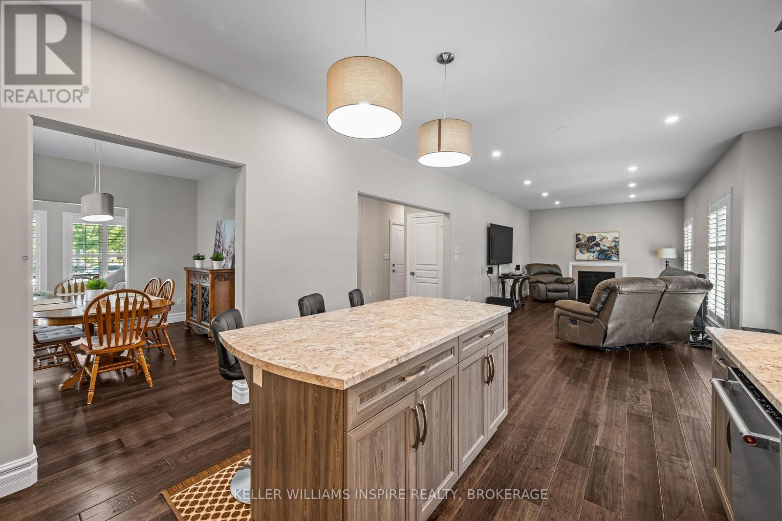 266 PAULINE TOM AVENUE - Image 14