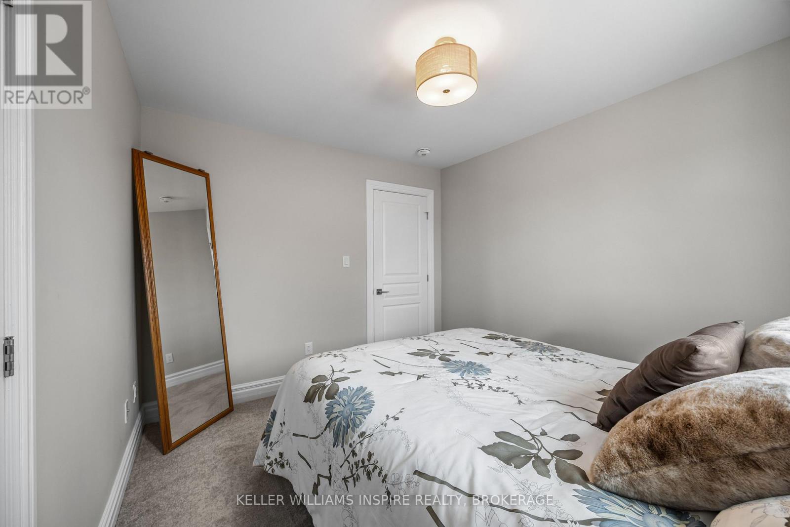 266 PAULINE TOM AVENUE - Image 27