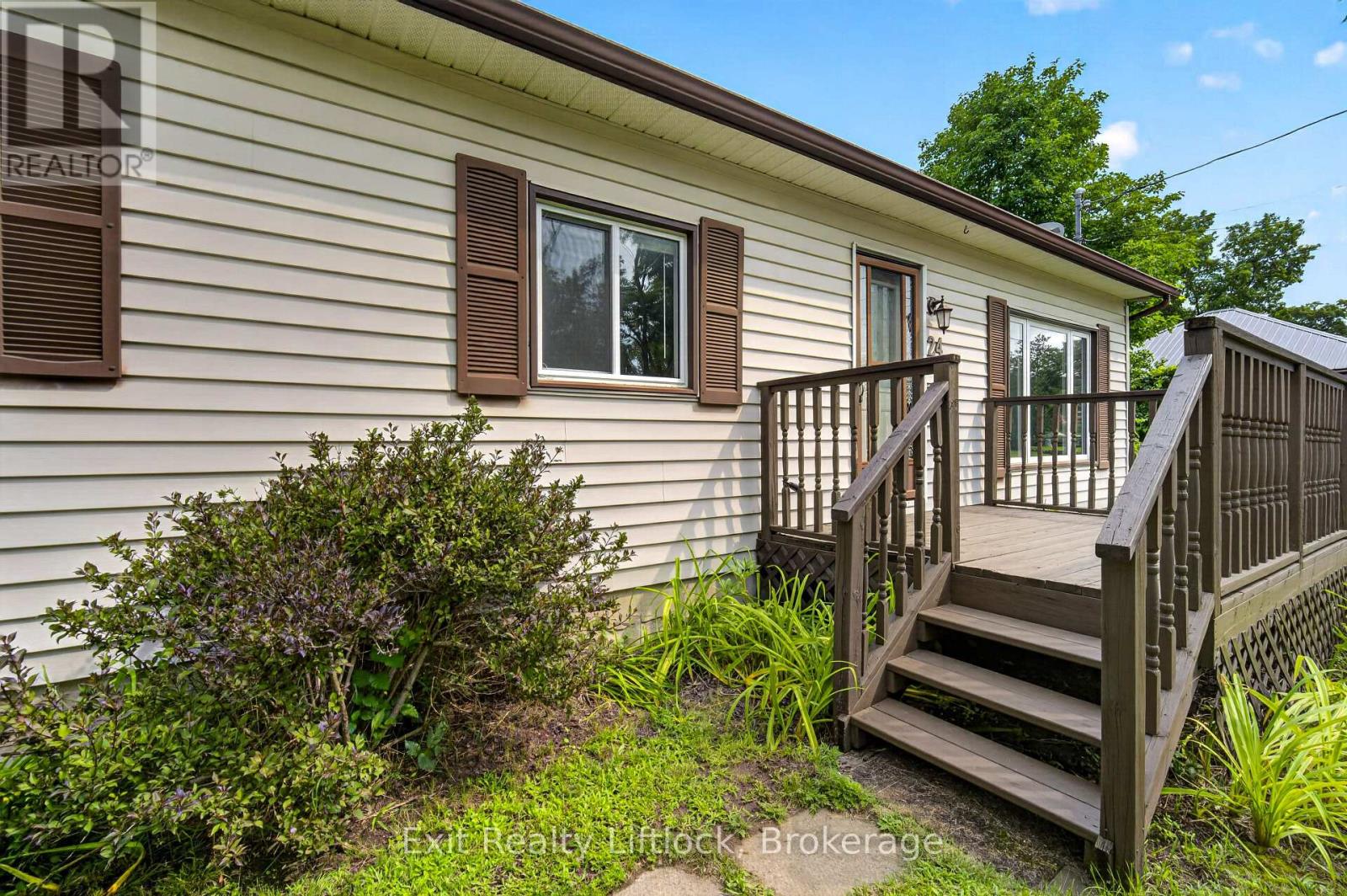 24 KING STREET W - Image 4