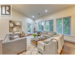 1041 Prospect Avenue, North Vancouver, BC V7R2M6 Photo 7