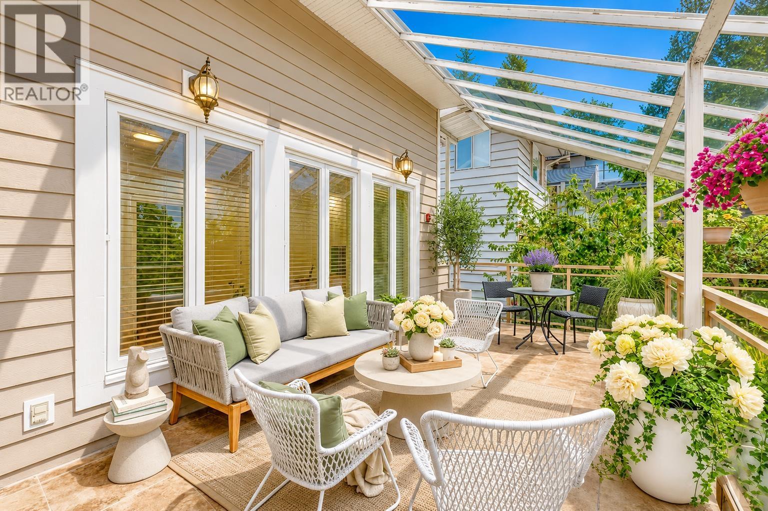 1041 PROSPECT AVENUE, North Vancouver