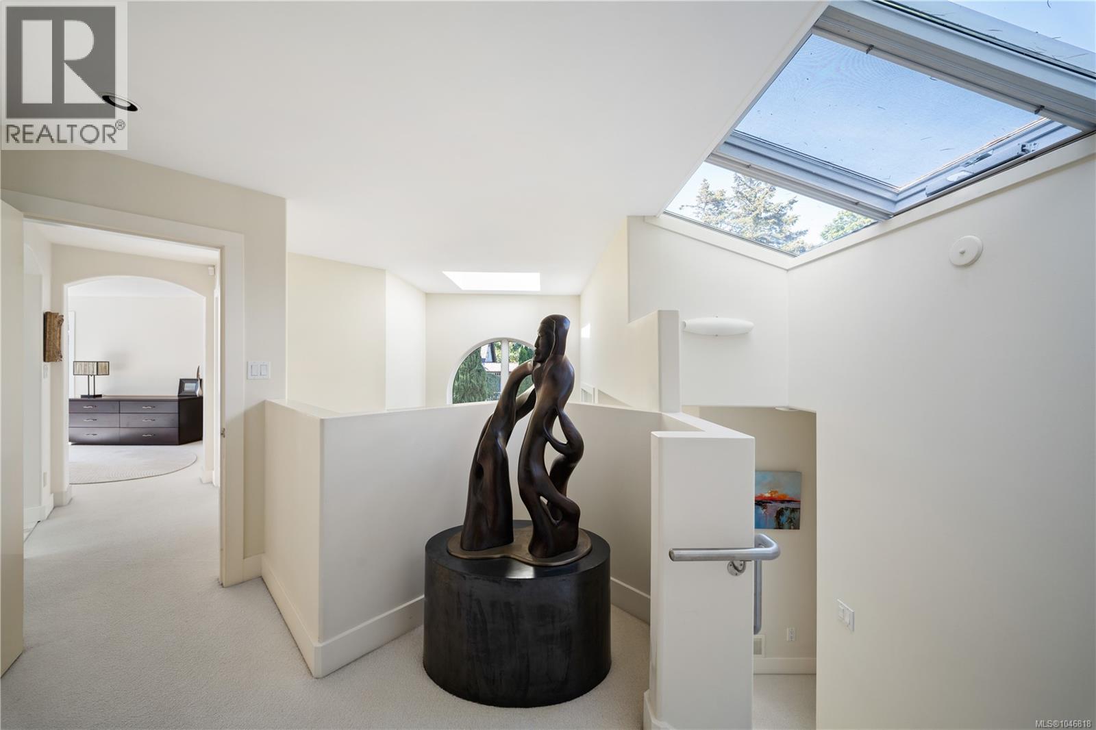 7090 Brentwood Dr, Central Saanich