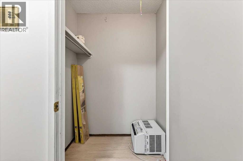 635 57 Avenue Southwest - Photo 19