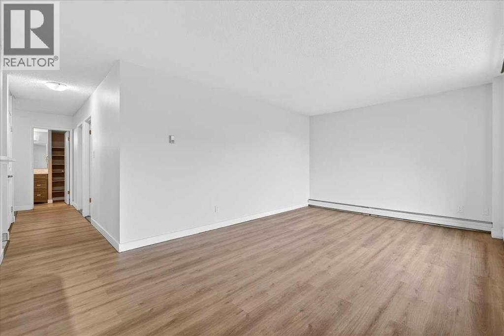 635 57 Avenue Southwest - Photo 5