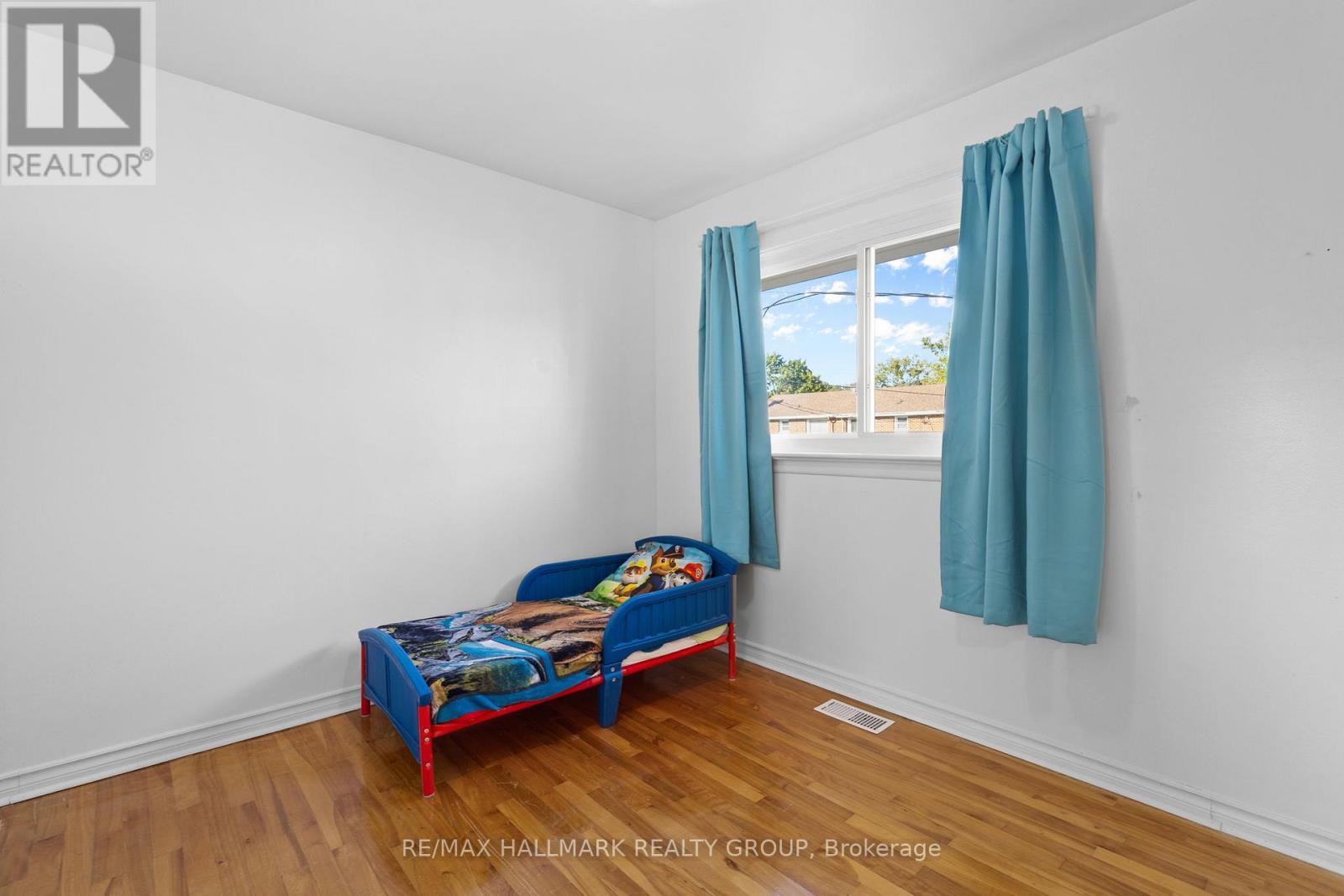 3 Bed, 2 Bath House for Sale in Ottawa – 789 BORTHWICK AVENUE, Ottawa – MLS# X13669282 - Image 19