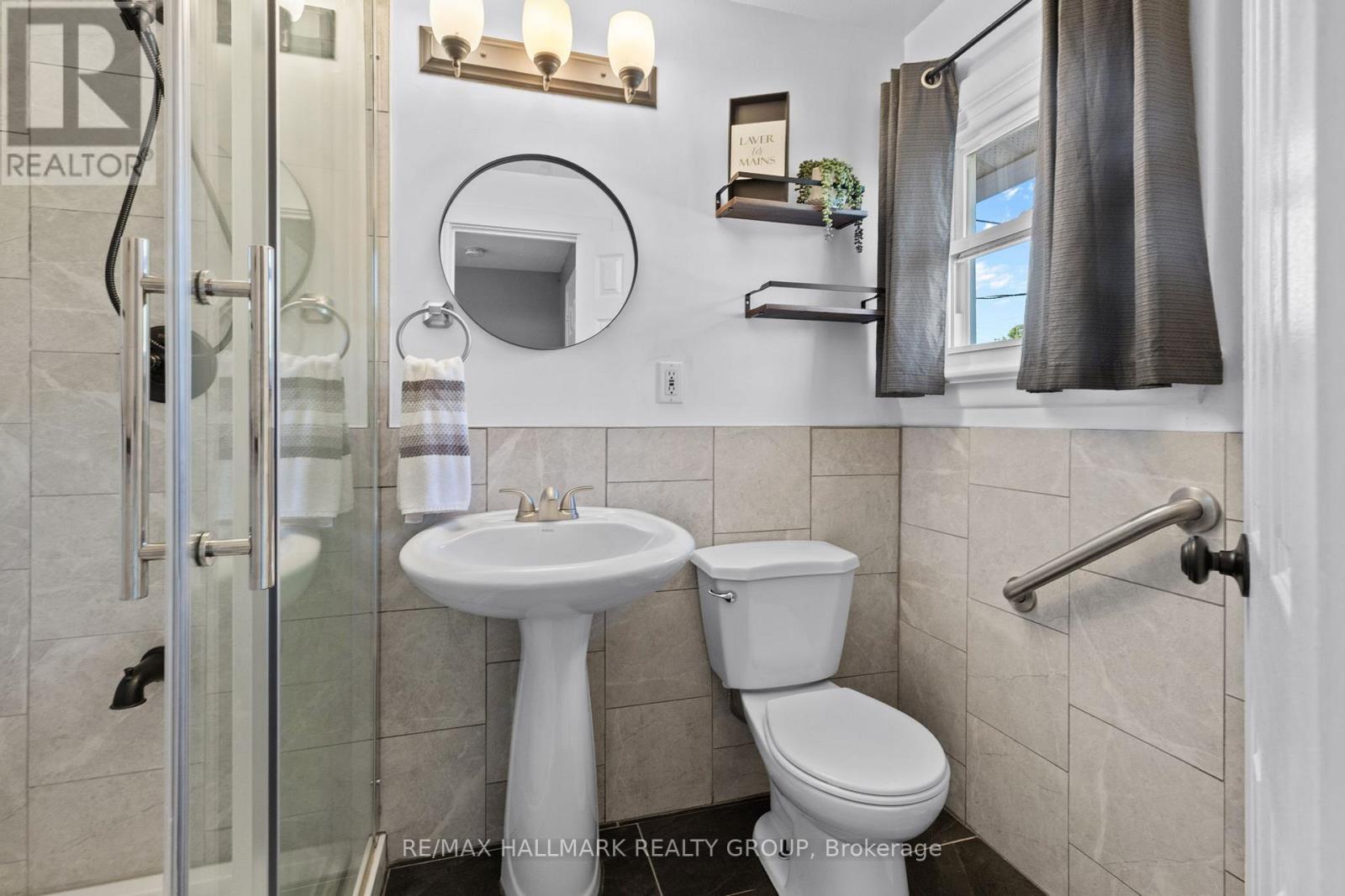 3 Bed, 2 Bath House for Sale in Ottawa – 789 BORTHWICK AVENUE, Ottawa – MLS# X13669282 - Image 22