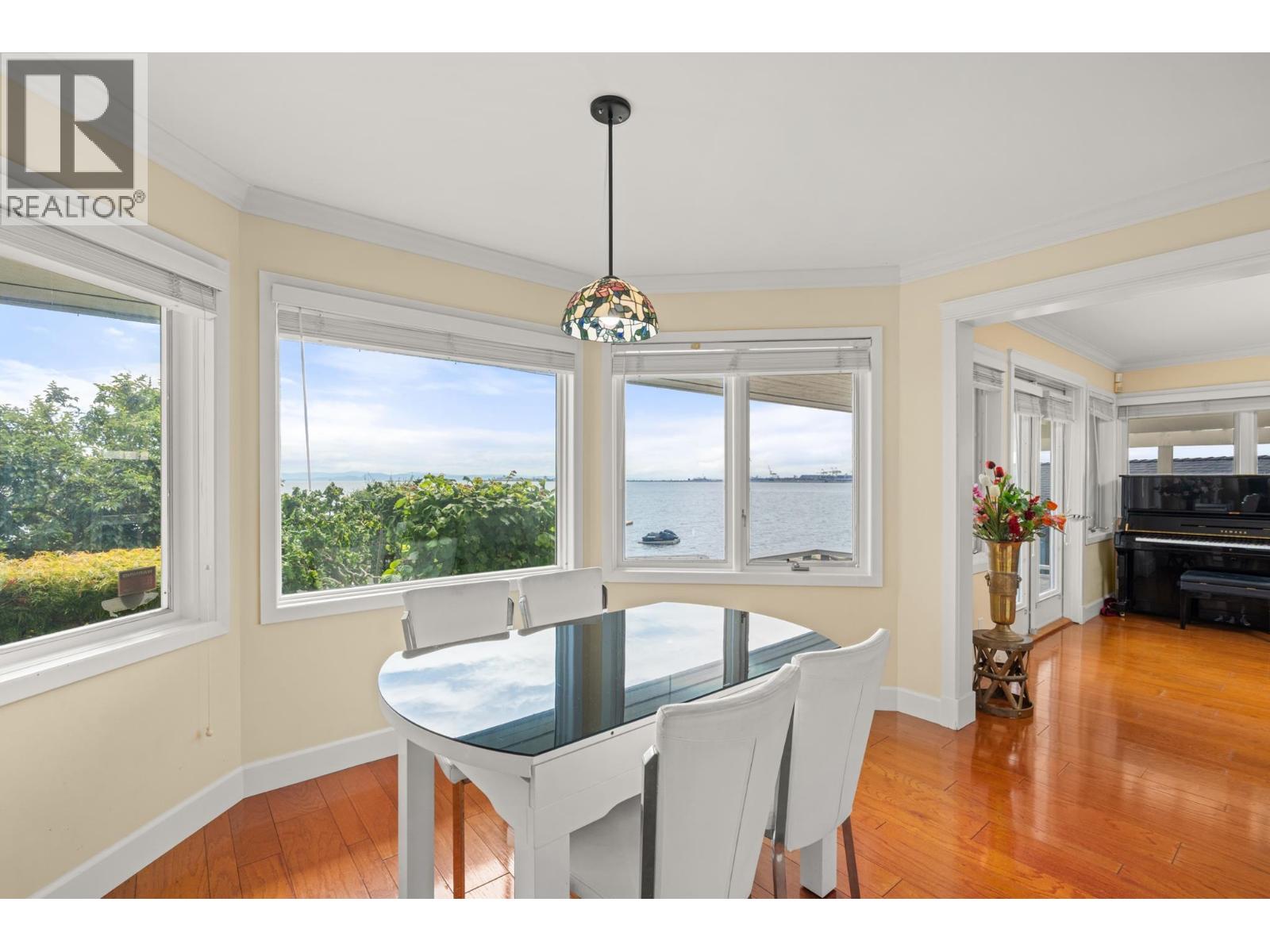 882 TSAWWASSEN BEACH ROAD, Tsawwassen