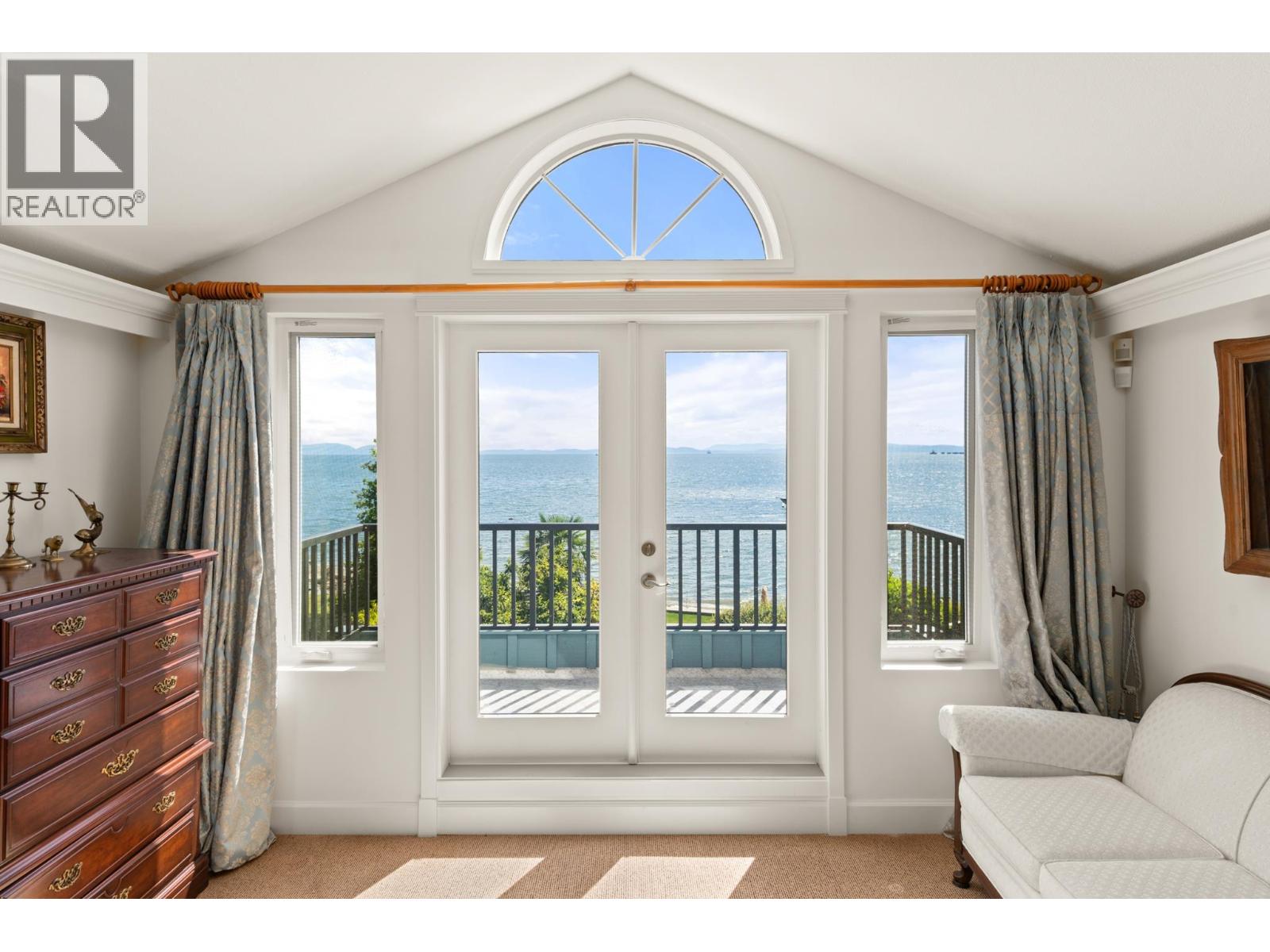 882 TSAWWASSEN BEACH ROAD, Tsawwassen