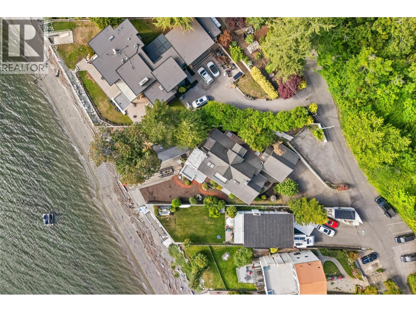 882 TSAWWASSEN BEACH ROAD, Tsawwassen
