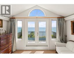 882 Tsawwassen Beach Road, Tsawwassen, BC V4M2J3 Photo 16