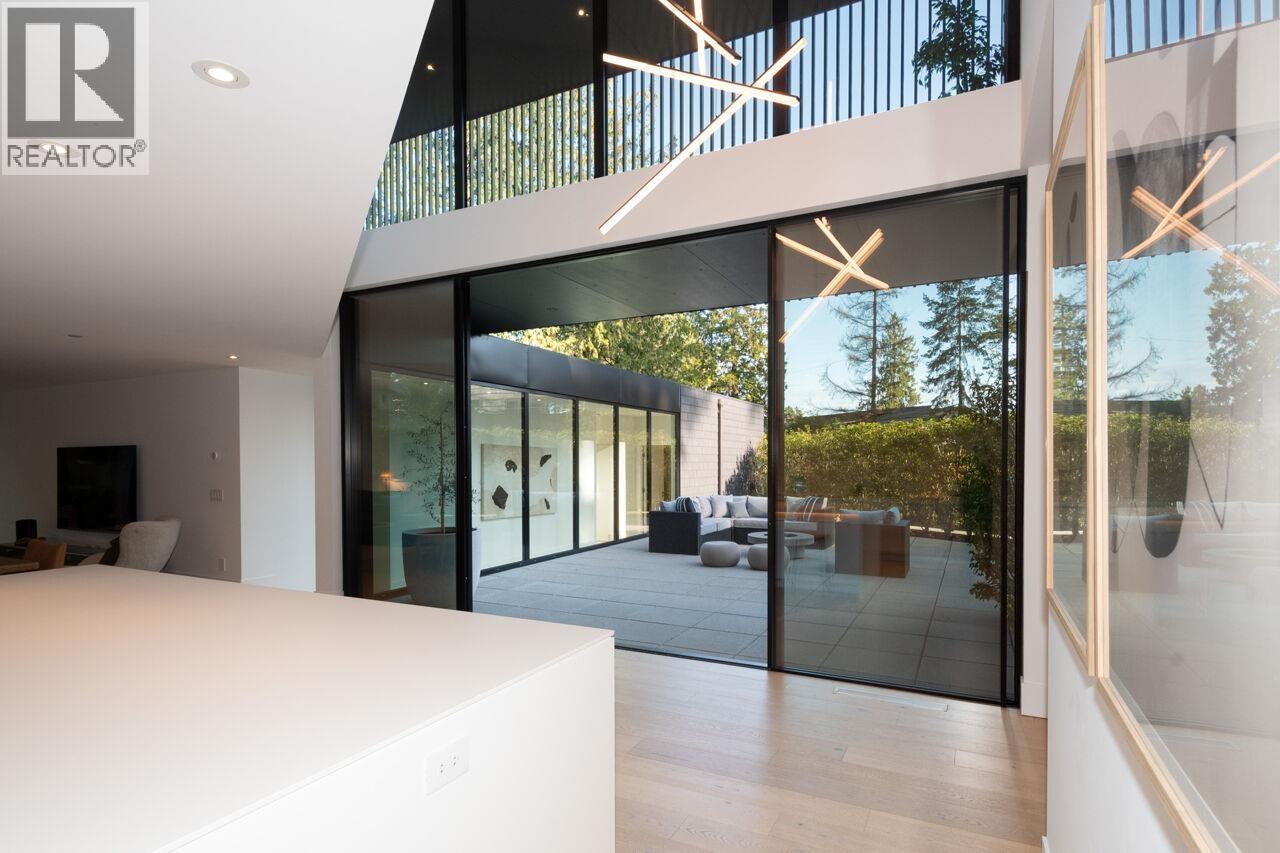 4181 ROSE CRESCENT, West Vancouver