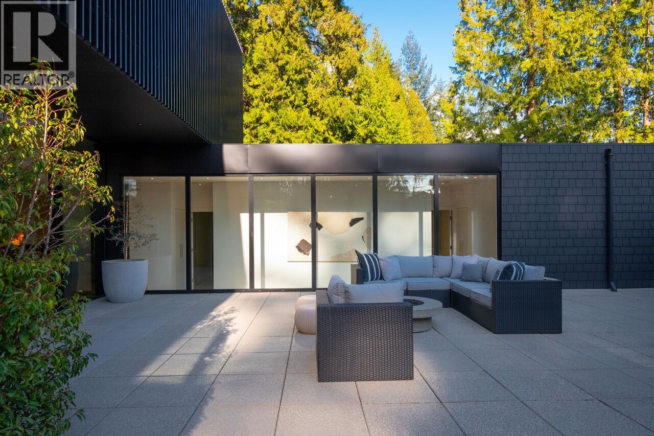 4181 ROSE CRESCENT, West Vancouver