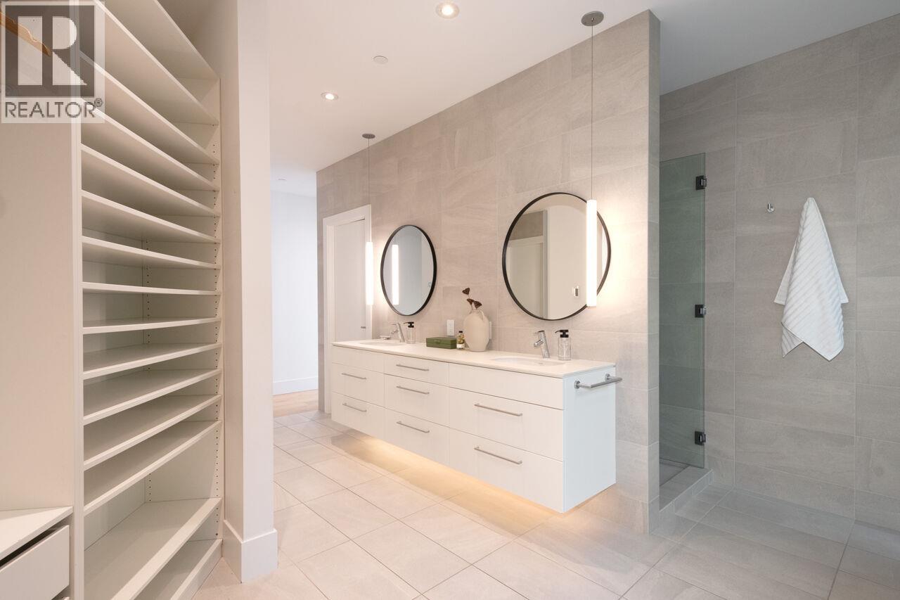 4181 ROSE CRESCENT, West Vancouver