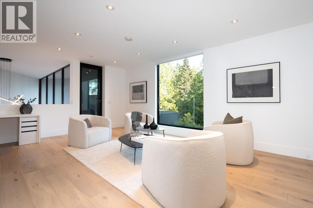 4181 ROSE CRESCENT, West Vancouver