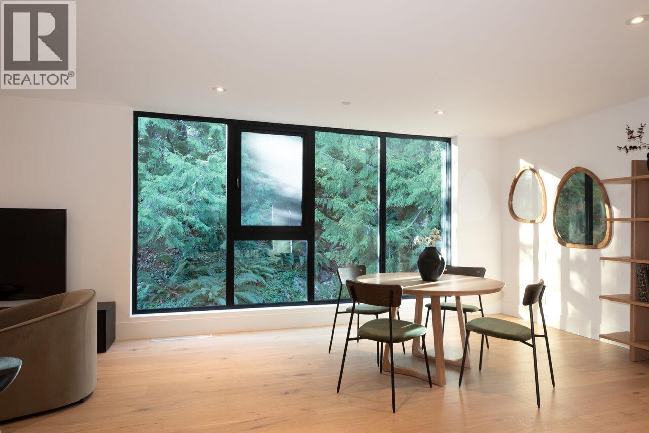 4181 ROSE CRESCENT, West Vancouver