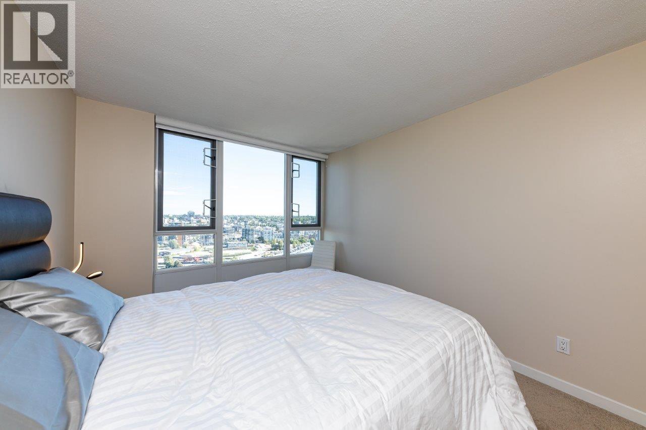 2905 1033 MARINASIDE CRESCENT, Vancouver - Image 1