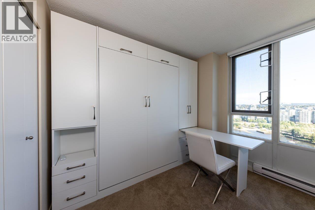 2905 1033 MARINASIDE CRESCENT, Vancouver - Image 1